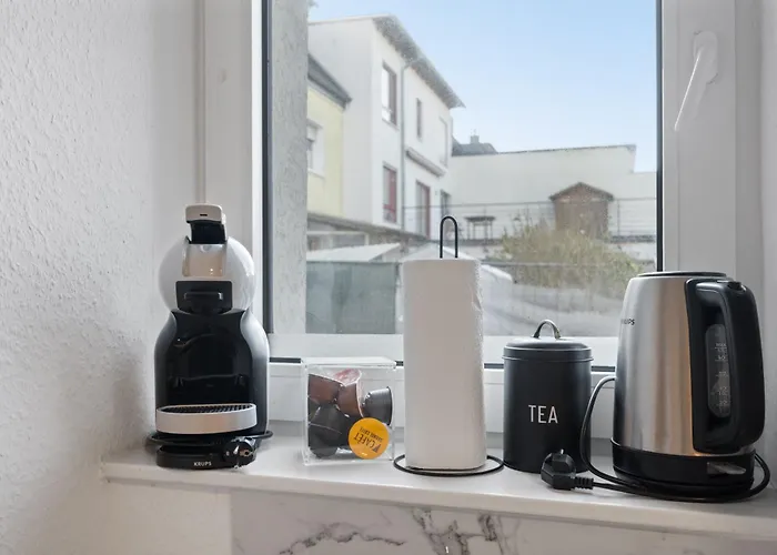 Modernes Apartement Am Rhein In Ruhiger Lage